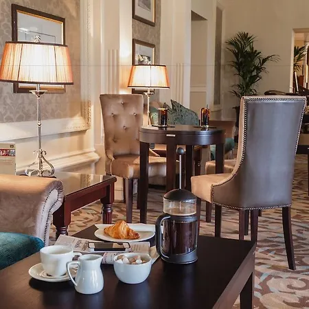 Old Swan 4* هاروغايت