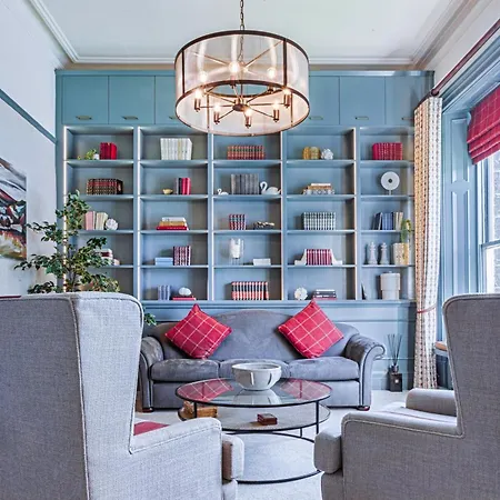 Hotel Old Swan 4*