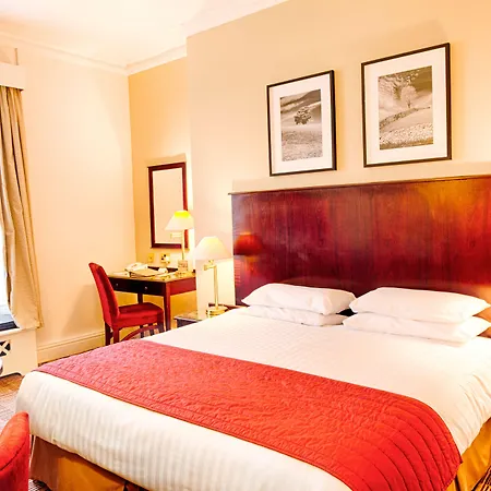 Old Swan Hotel 4*