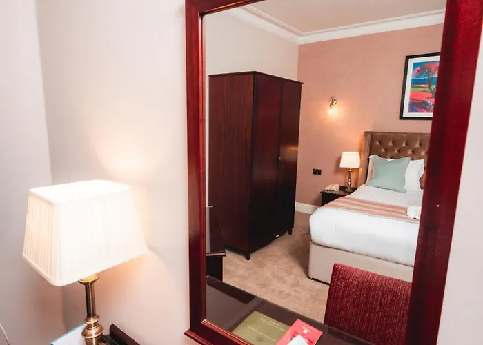 老天鹅酒店 4* 哈罗盖特