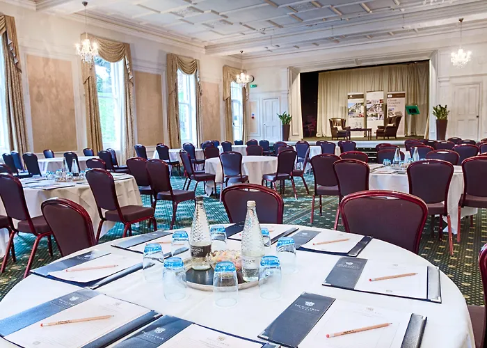 老天鹅酒店 酒店 4*